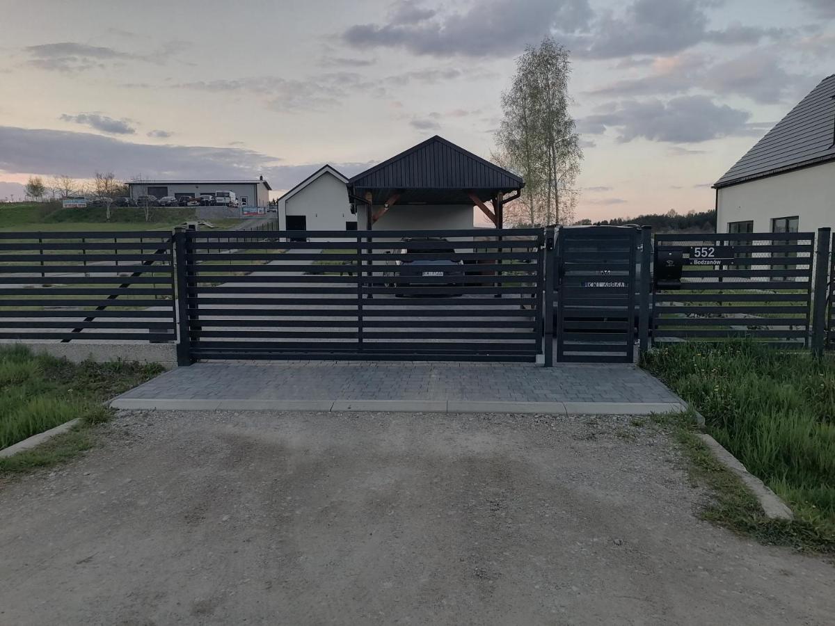 Апартаменти Maly Domek Klimatyzacja, Aneks Kuchenny, Parking Бодзанув Екстер'єр фото